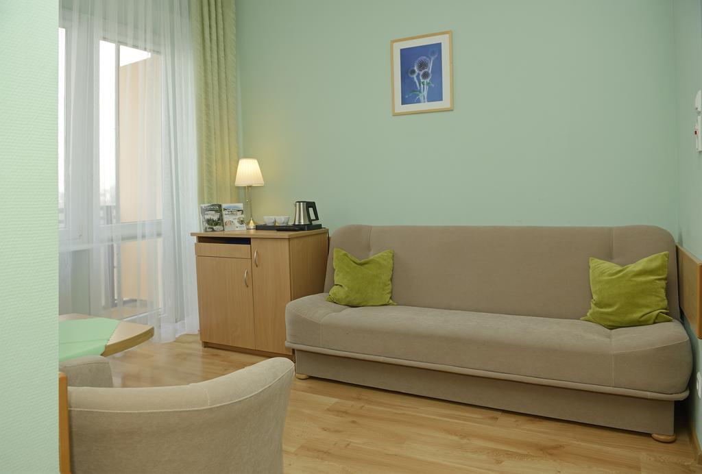 Hotel Kzzg W Polsce, Gornicze Sanatorium Zwiazkowe "Gornik" Iwonicz-Zdrój Habitación foto